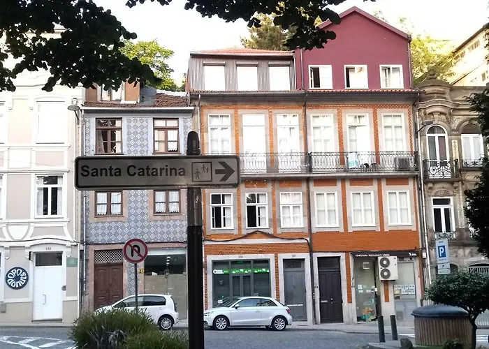 Santa Catarina Patio - With Washer Machine * Oporto