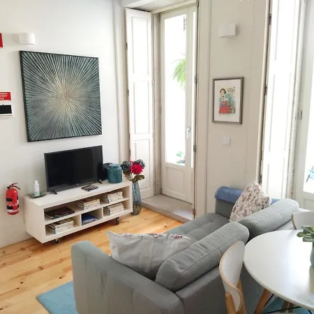 Santa Catarina Patio - With Washer Machine Порту