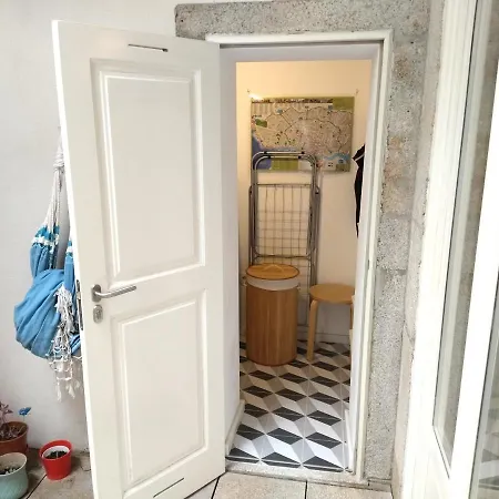 Santa Catarina Patio - With Washer Machine * Porto