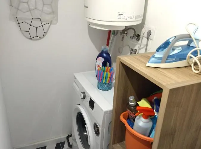 Santa Catarina Patio - With Washer Machine * Πόρτο